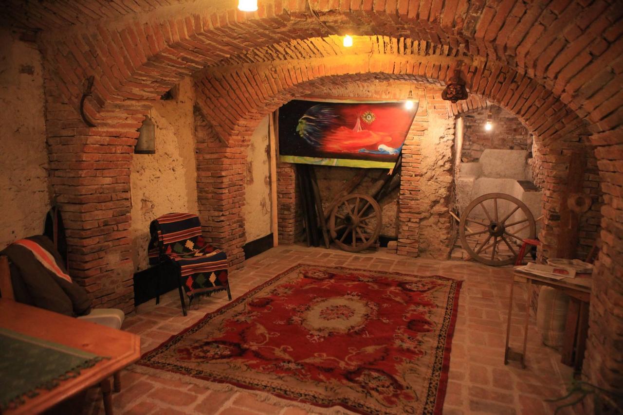 Mountain Tale Hostel Brasov Exterior photo